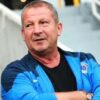 وفاة المدرب الفرنسي رولان كوربيس