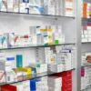 الصيدليات الخاصة تفتقر لأدوية حياتية بسبب غياب التزود