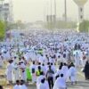 بدء مناسك الحج: الحجيج يتدفقون إلى مشعر منى لقضاء يوم التروية
